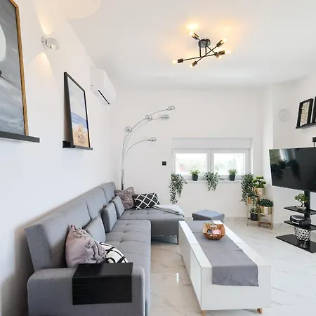 Apartamento Two Bedroom With A Sea View In A Quiet Area *