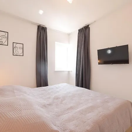 Apartamento Two Bedroom With A Sea View In A Quiet Area *