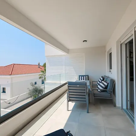 Apartamento Two Bedroom With A Sea View In A Quiet Area Turanj