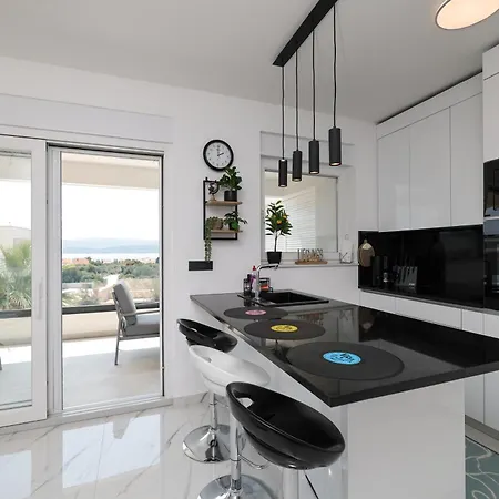 Apartmán Two Bedroom With A Sea View In A Quiet Area *